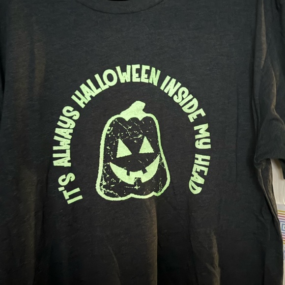 LuLaRoe Halloween Pumpkin Tee Glow in the Dark - Picture 1 of 6